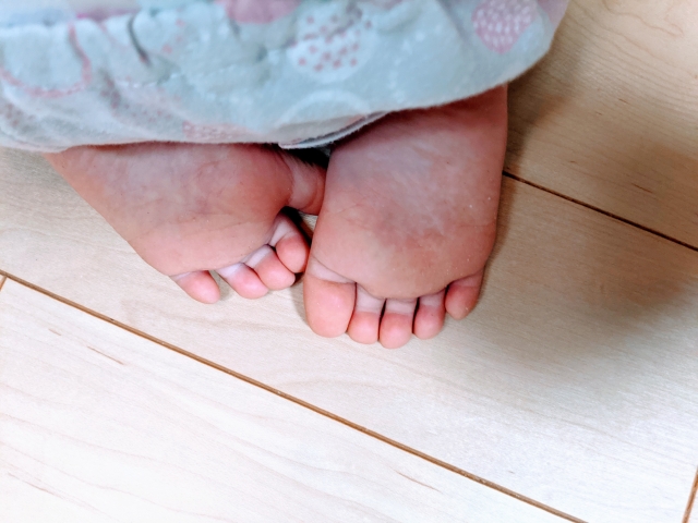 法事での正座で足がしびれる！原因やしびれない方法は？のイメージ画像