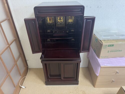 堺市南区にて仏壇の回収・処分を行いました。
