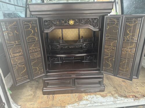高槻市にて仏壇の回収・処分を行いました。