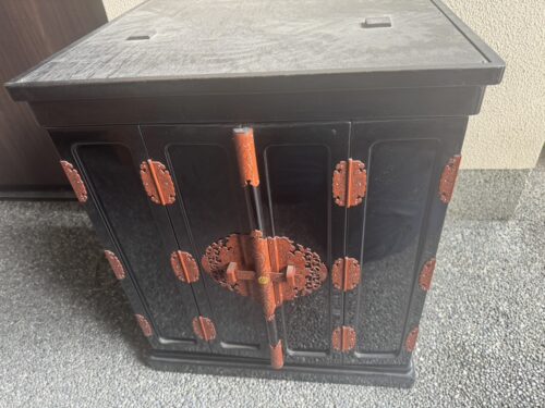 高槻市にて仏壇の回収・処分を行いました。