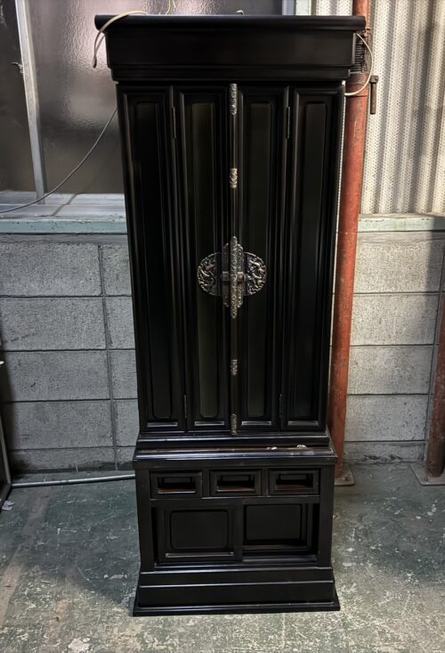 藤井寺市にて仏壇の回収・処分を行いました。