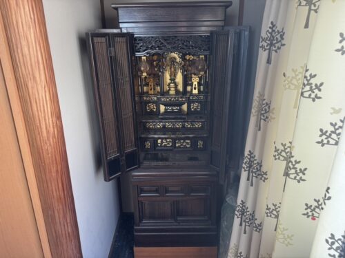 大阪市西成区にて仏壇の回収・処分を行いました。