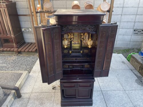 大阪市東淀川区にて仏壇の回収・処分を行いました。